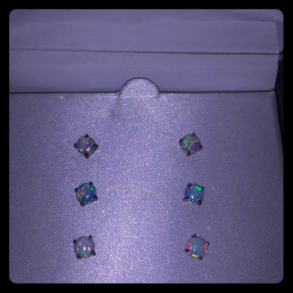 set of 3 earrings